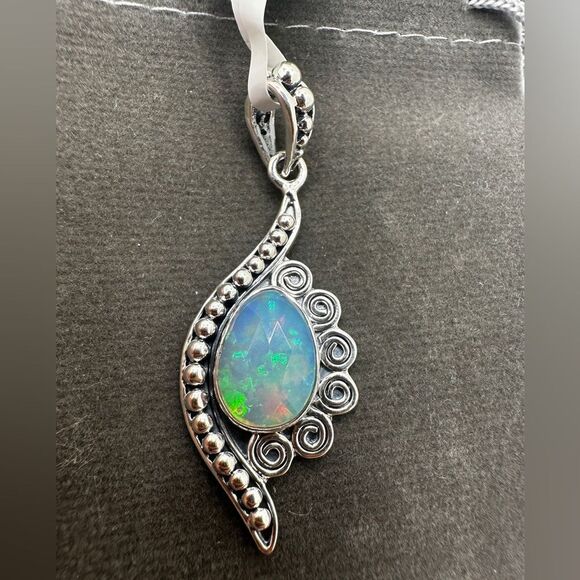 NWT Faceted 10x14mm OPAL pendant in solid sterling silver! - Picture 4 of 14